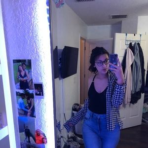 Meet your Posher, Mia